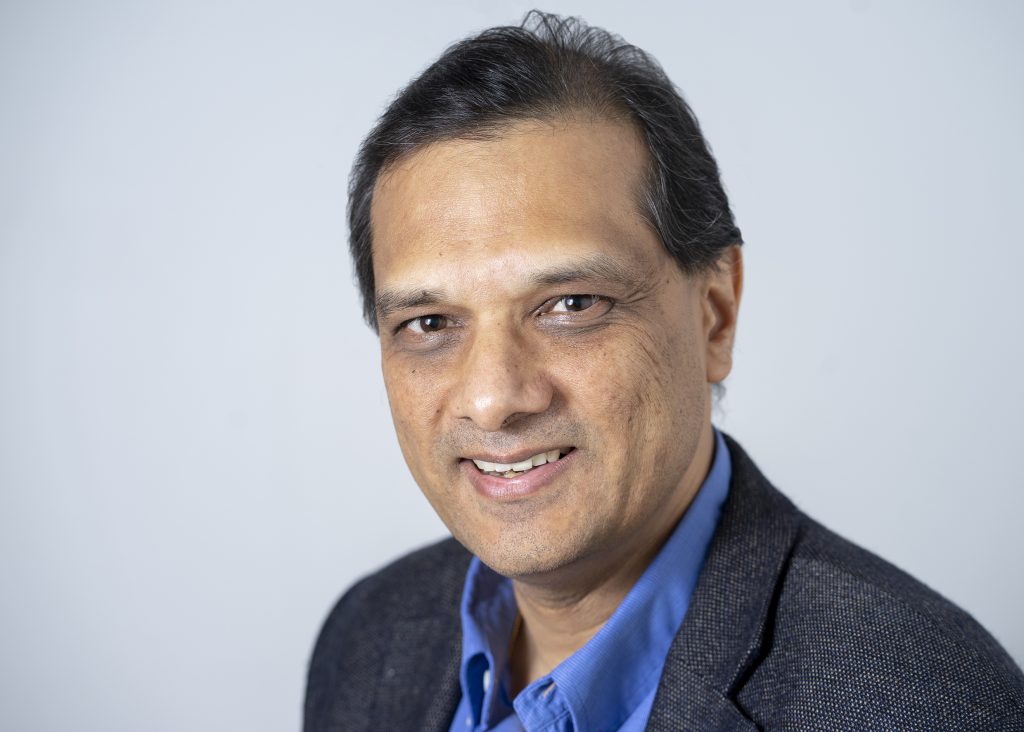 Dr Ashish Agar